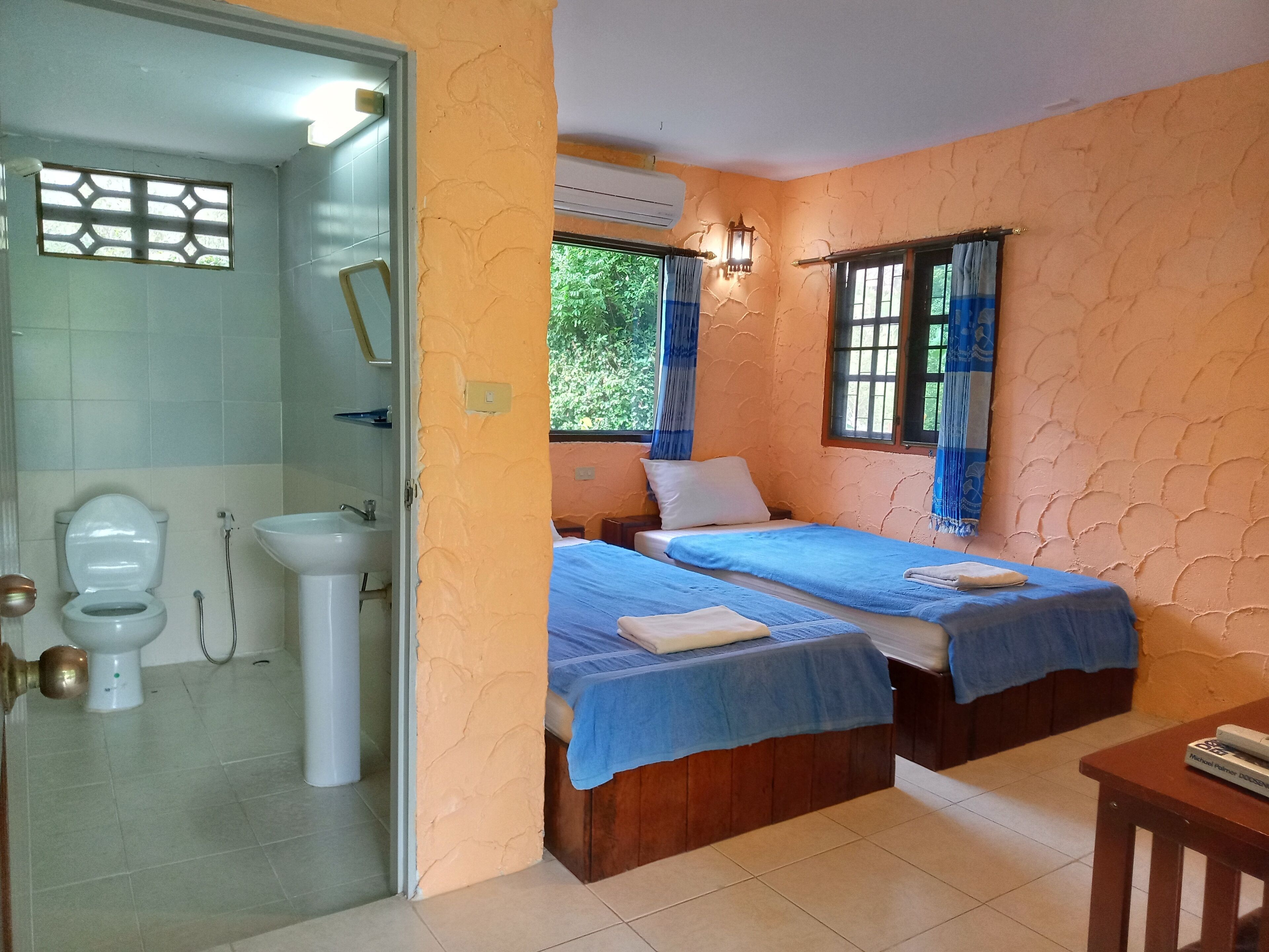 Lamai Chalets
