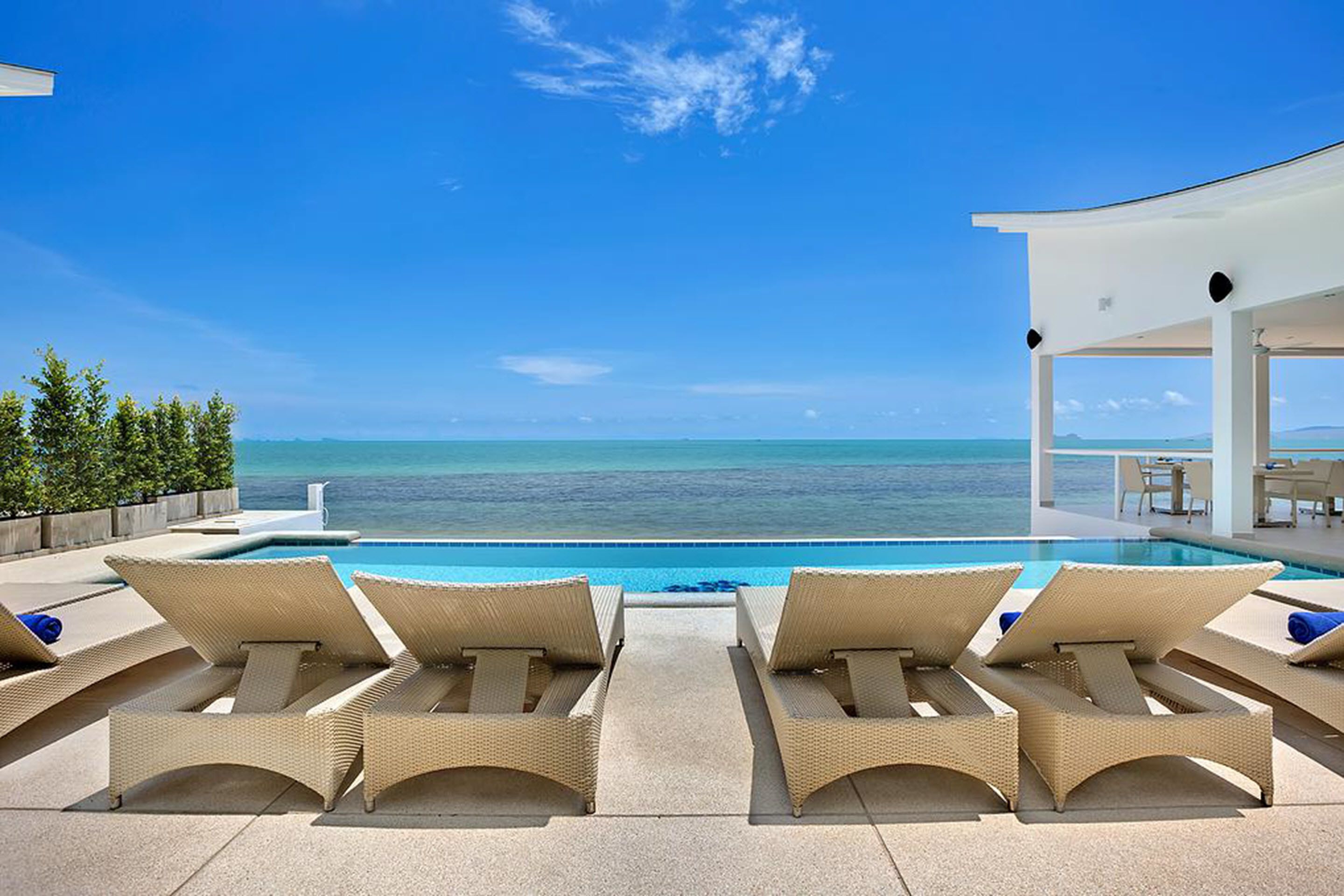 La Perle Luxury Boutique Hotel