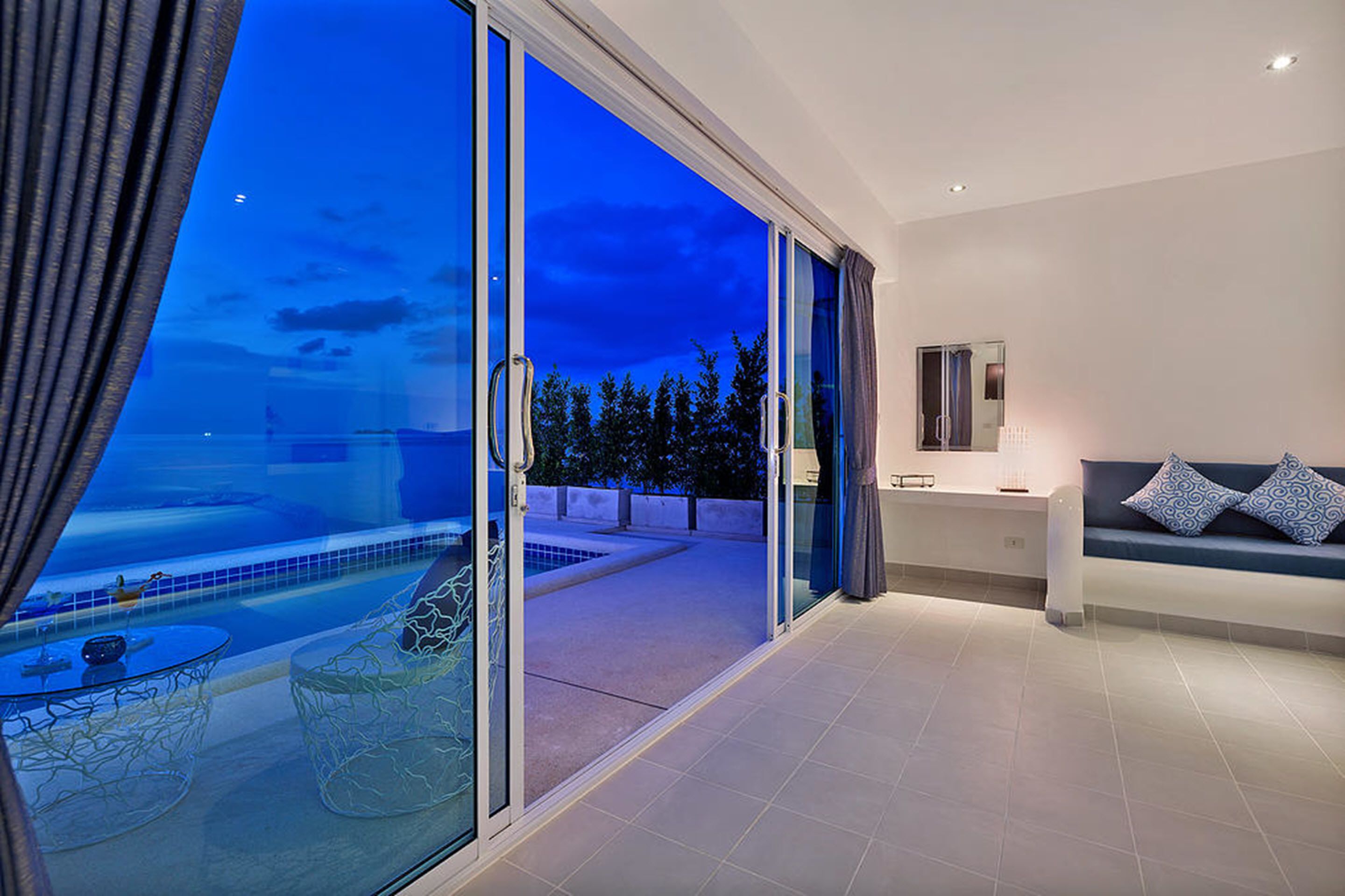 La Perle Luxury Boutique Hotel