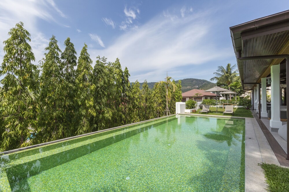 Lemongrass Pool Villa