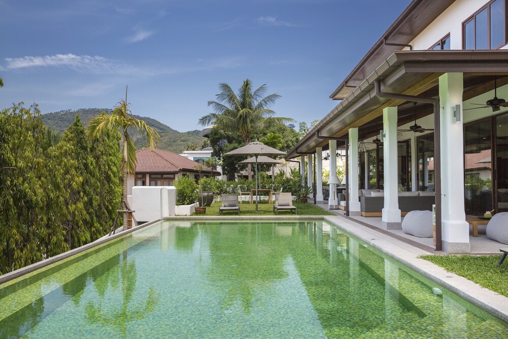 Lemongrass Pool Villa