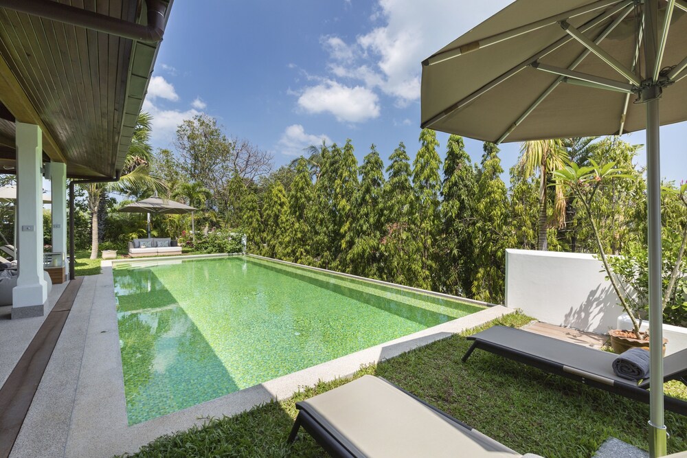 Lemongrass Pool Villa