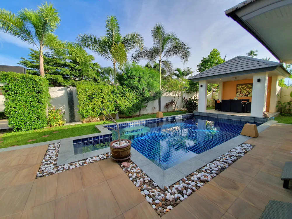 Lipa Talay Hok