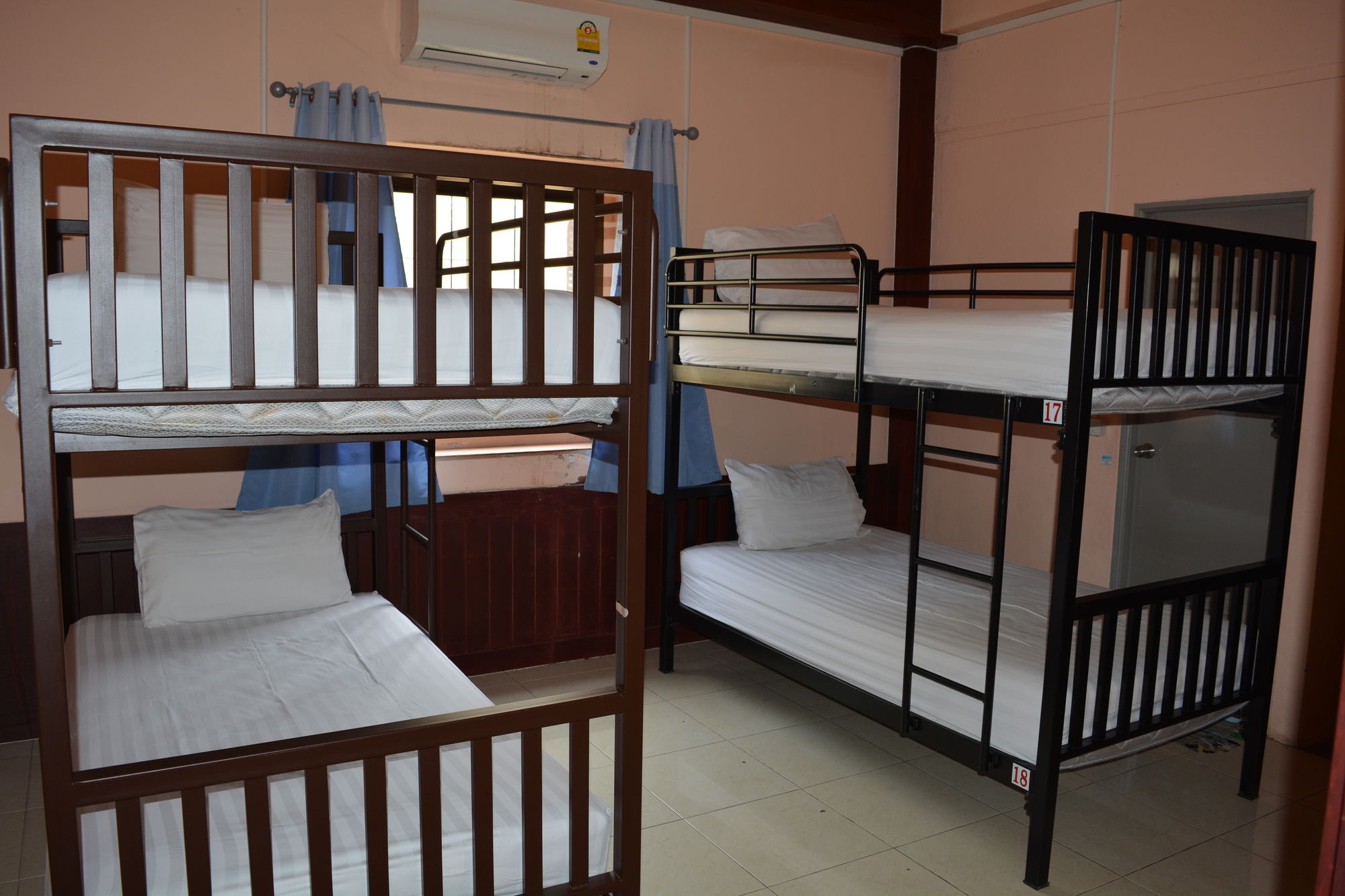 Little Austria Tams Guesthouse