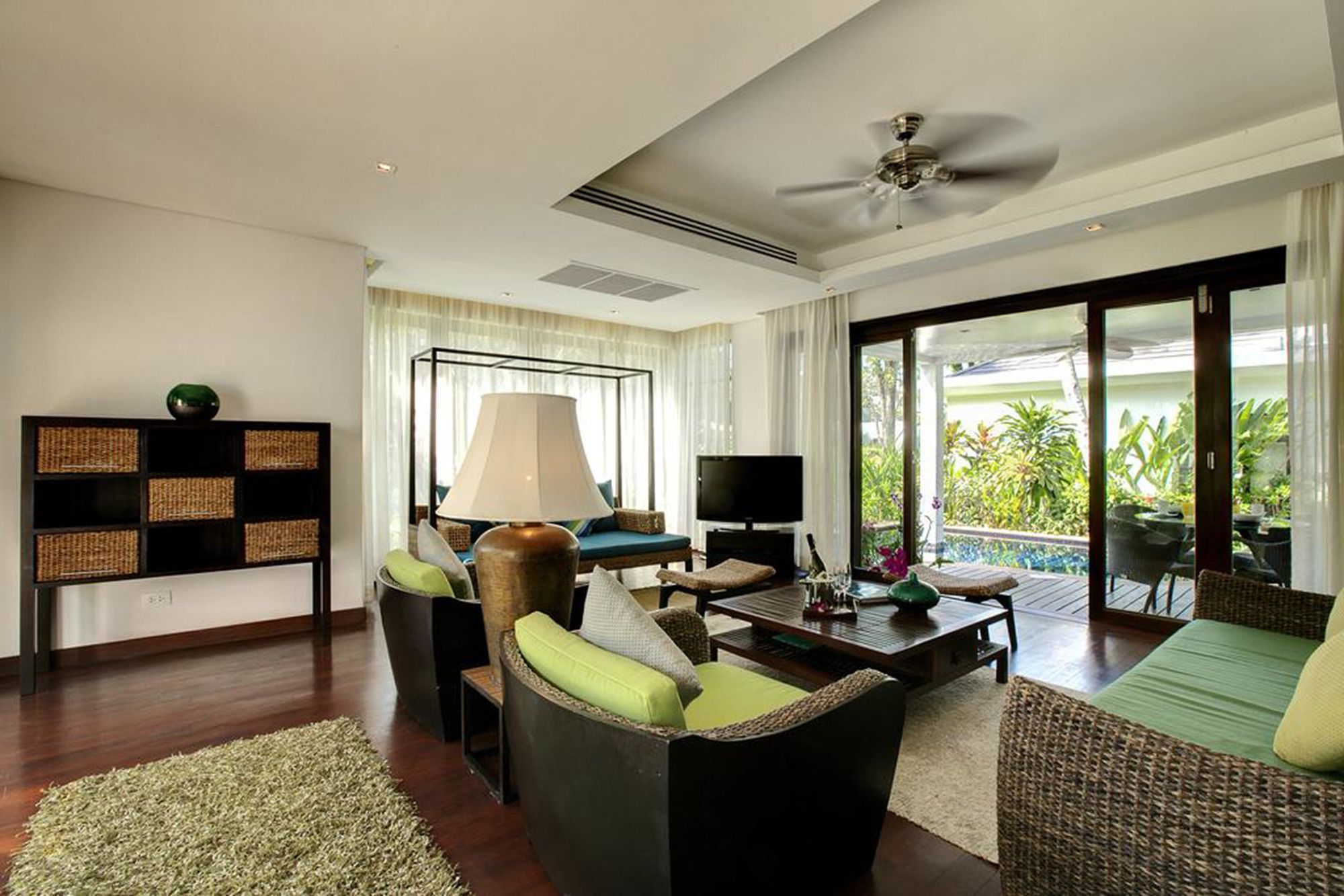 Lotus Samui
