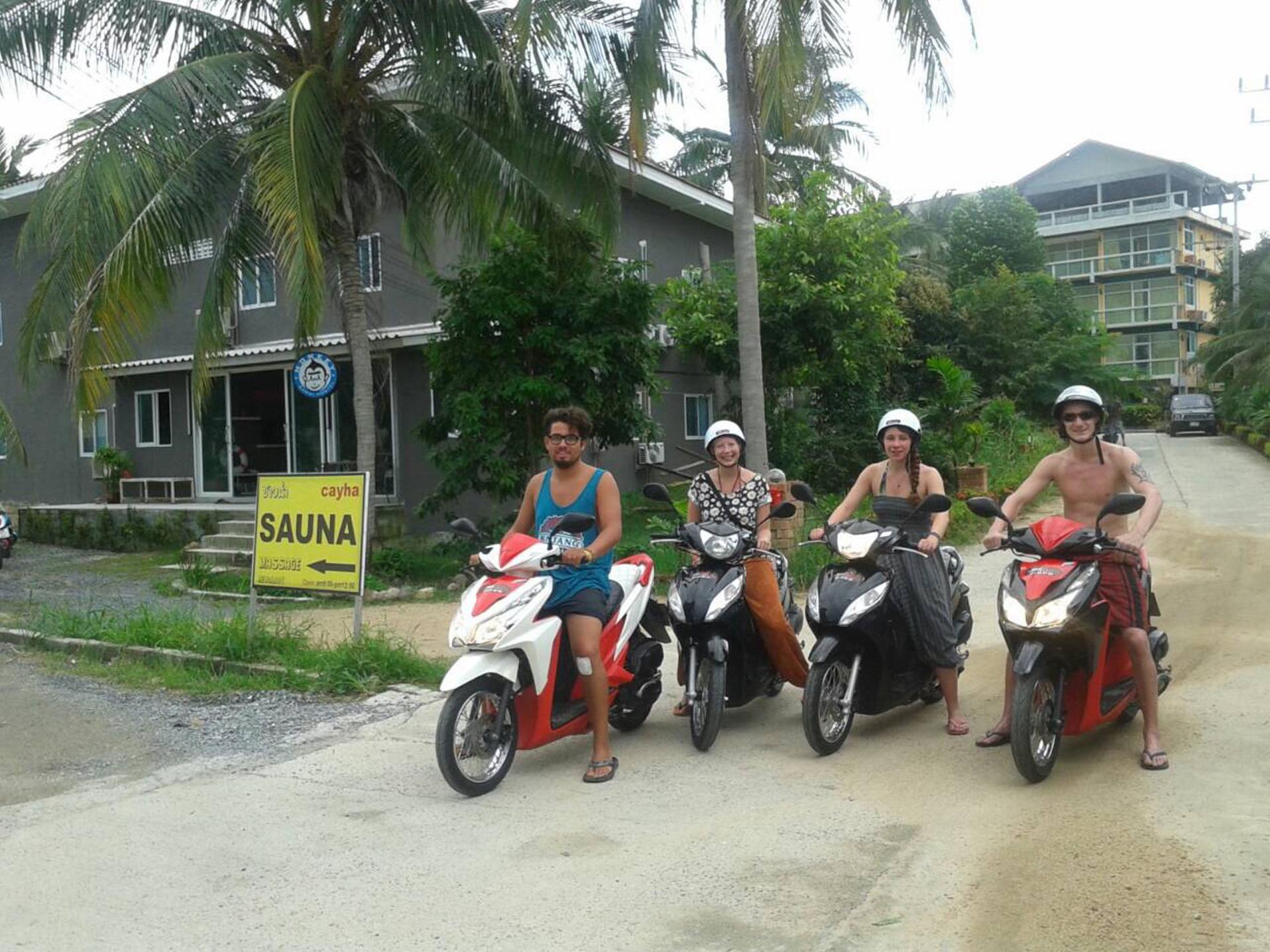 Monkey Samui Hostel