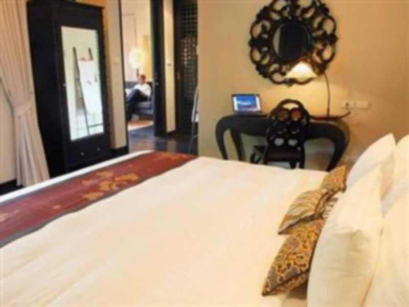 Montra Hotel