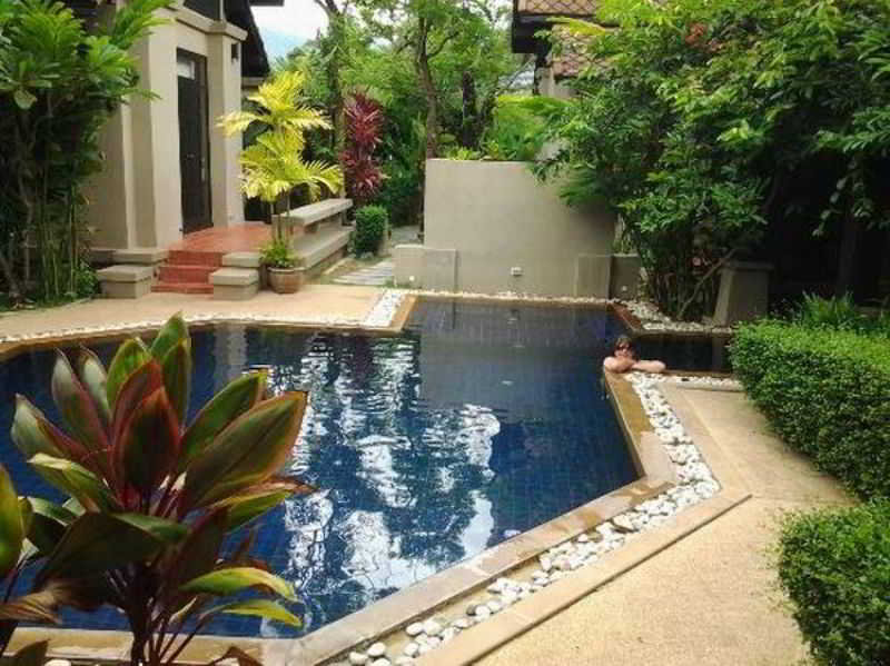 Montra Hotel