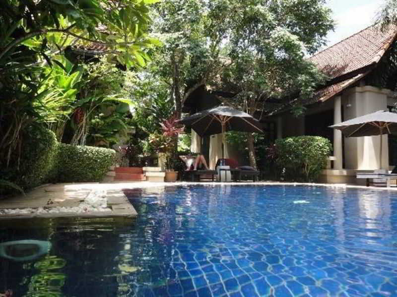 Montra Hotel