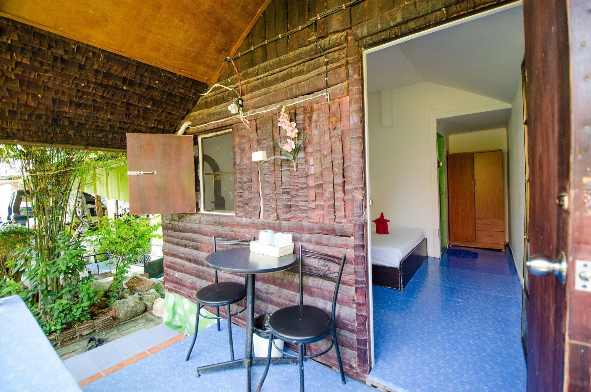 Nid's Bungalows