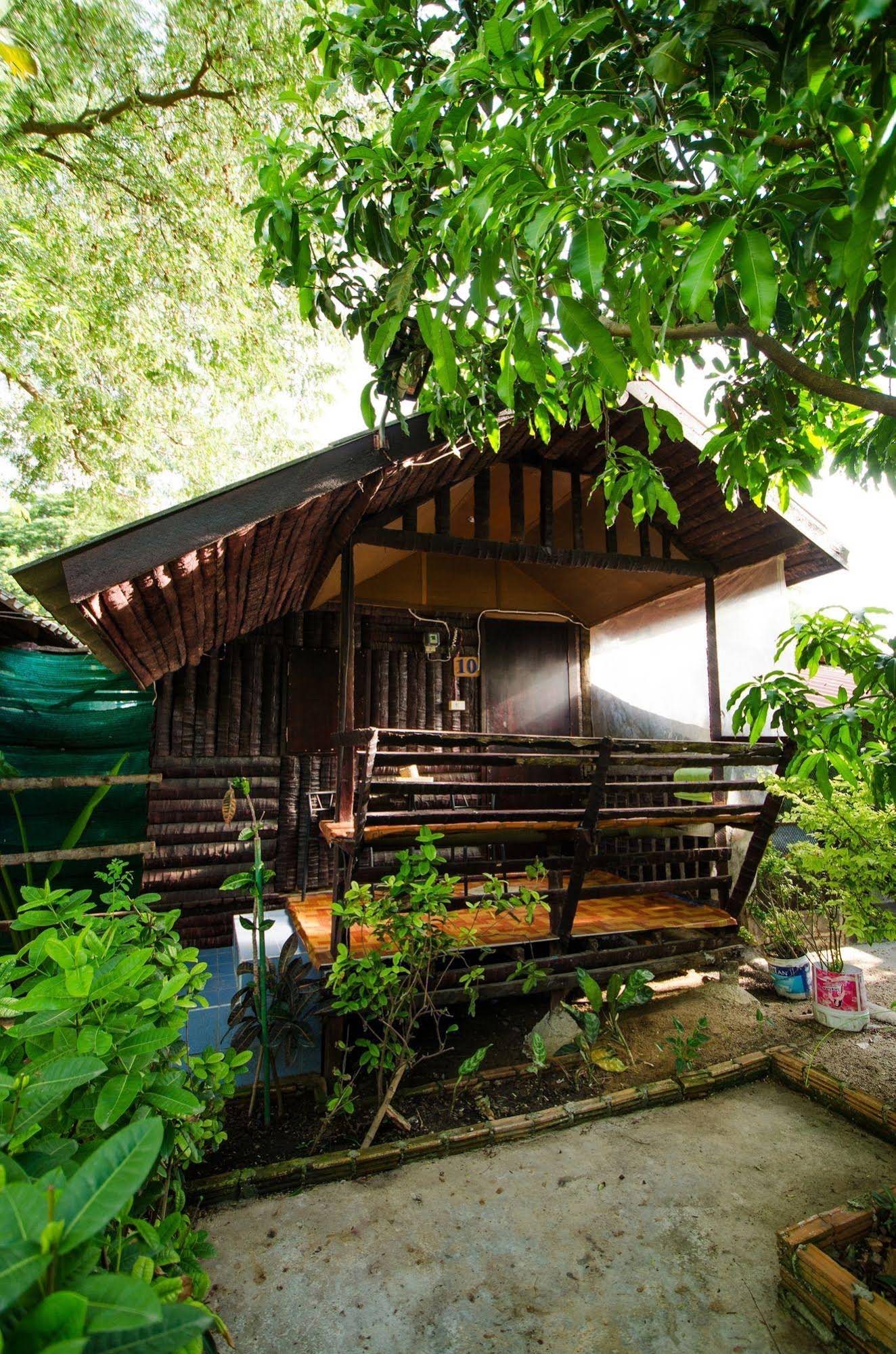 Nid's Bungalows