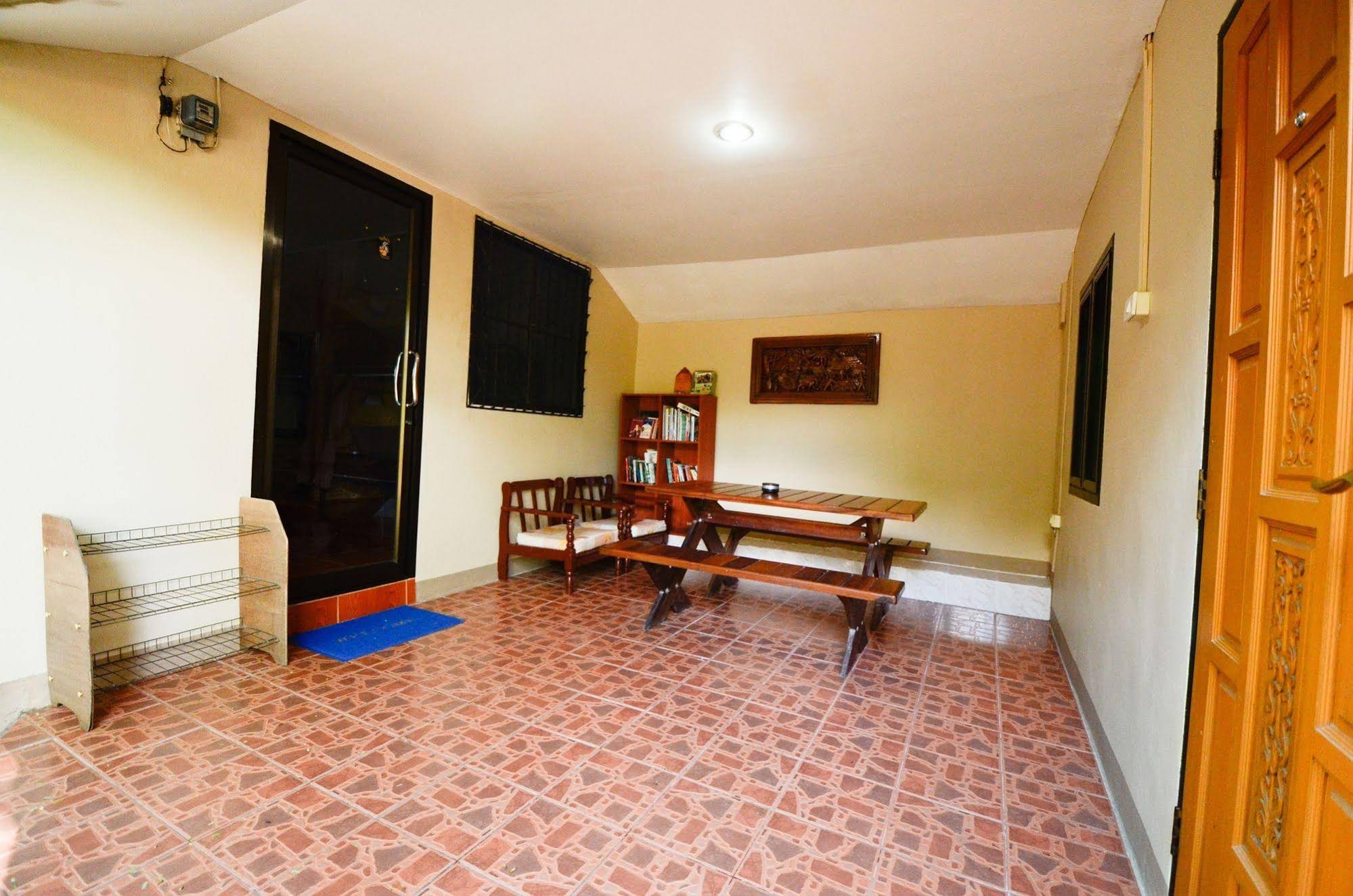 Nid's Bungalows