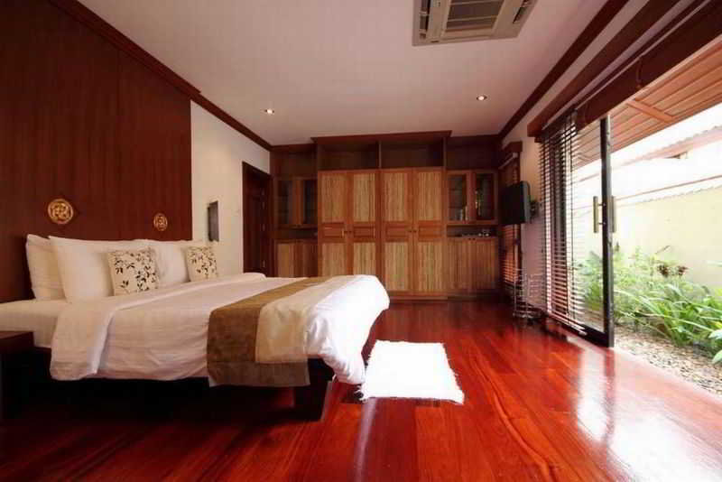 Pao Jin Poon Beach Front Villa