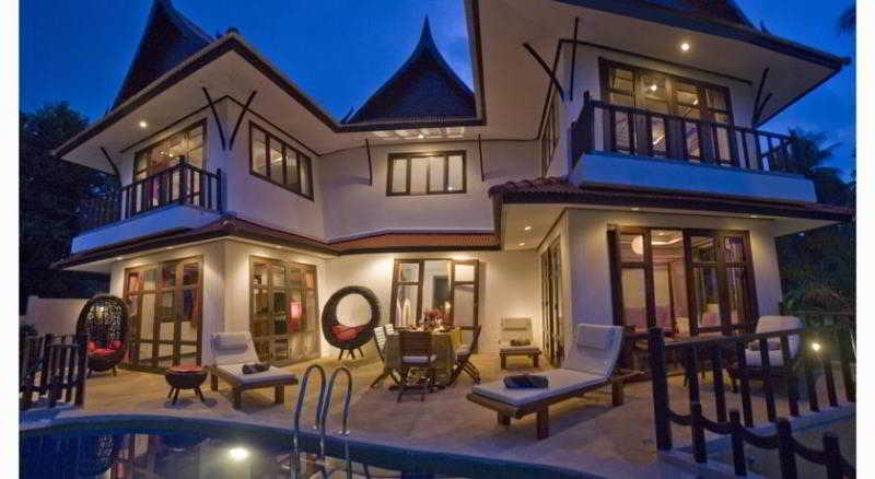 Paradise Island Estate