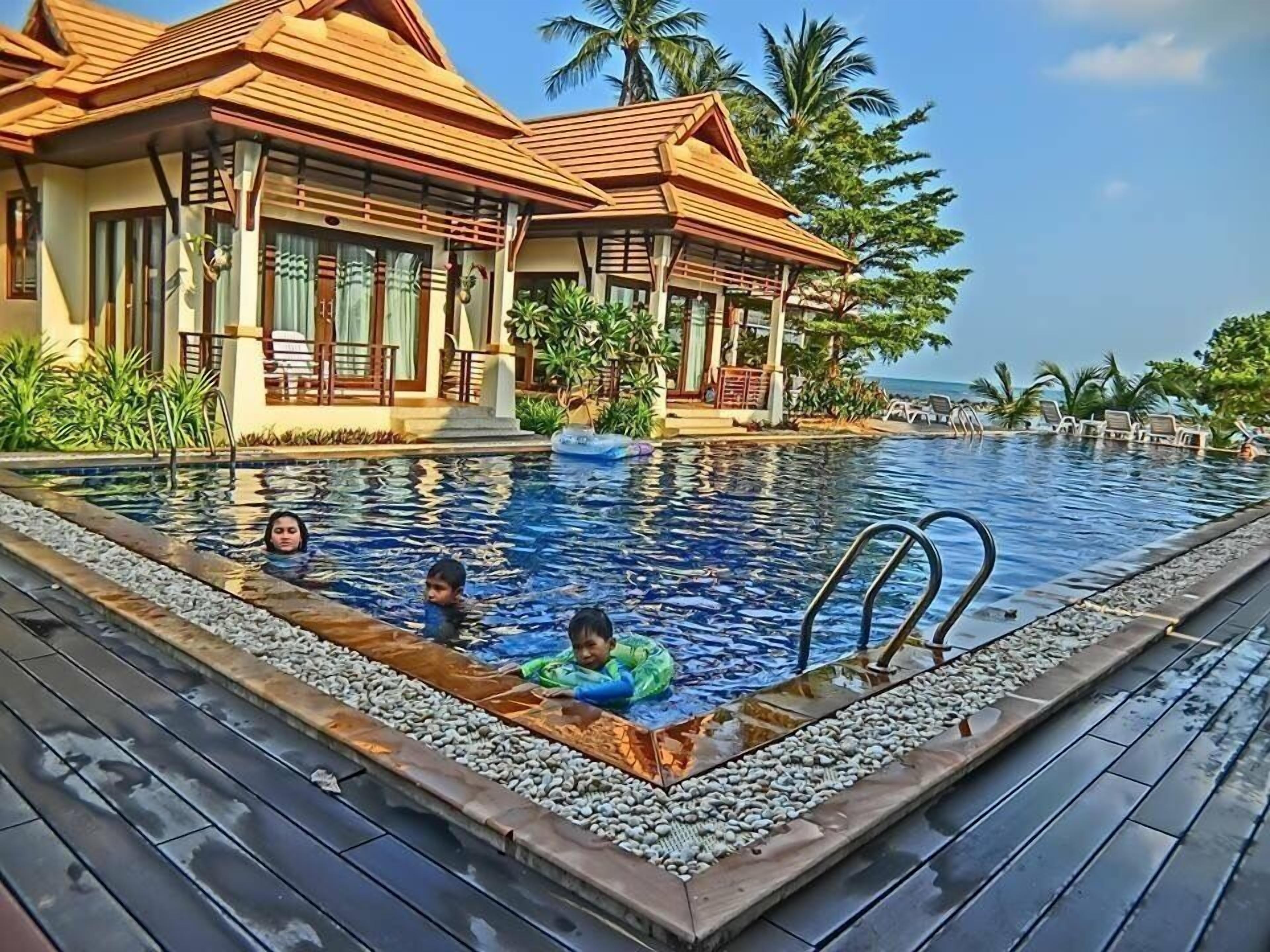 Poolsawat Villa