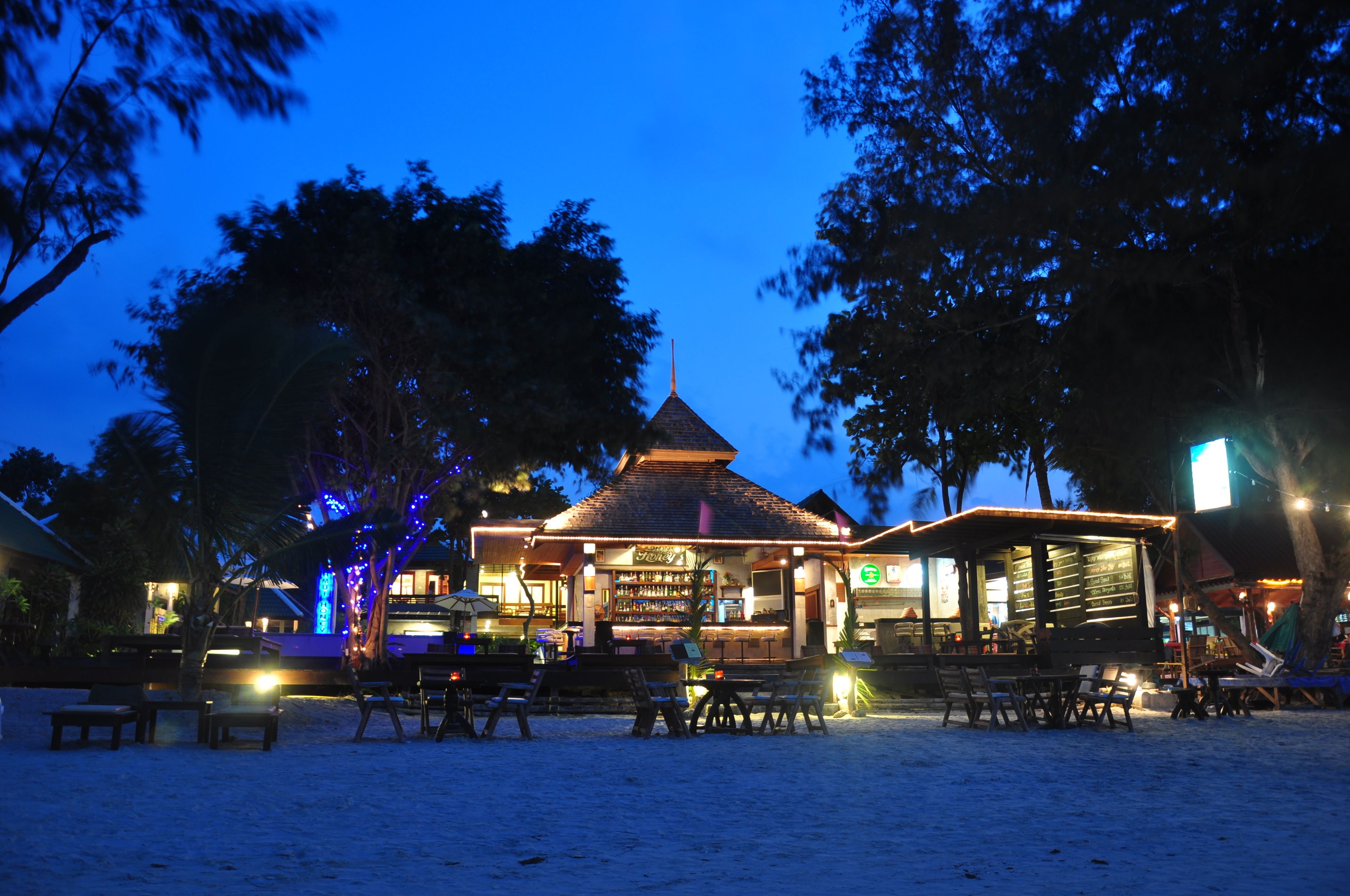 Samui Honey Backpacker Bungalow