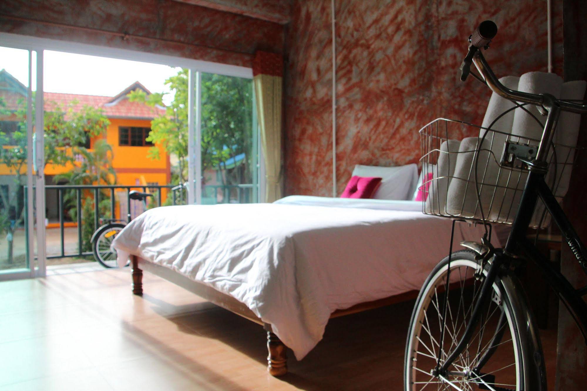 Samui Poshtel