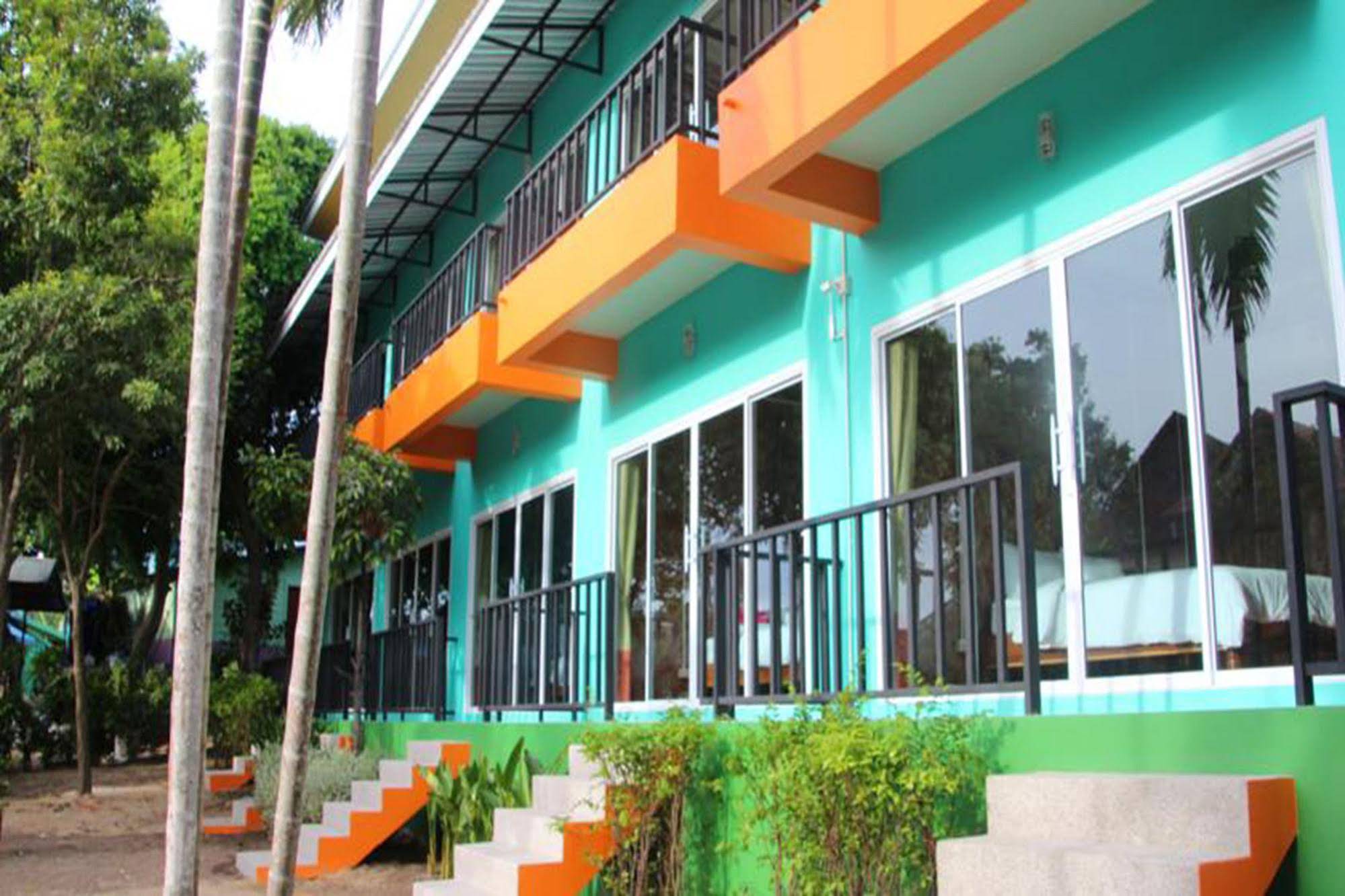 Samui Poshtel