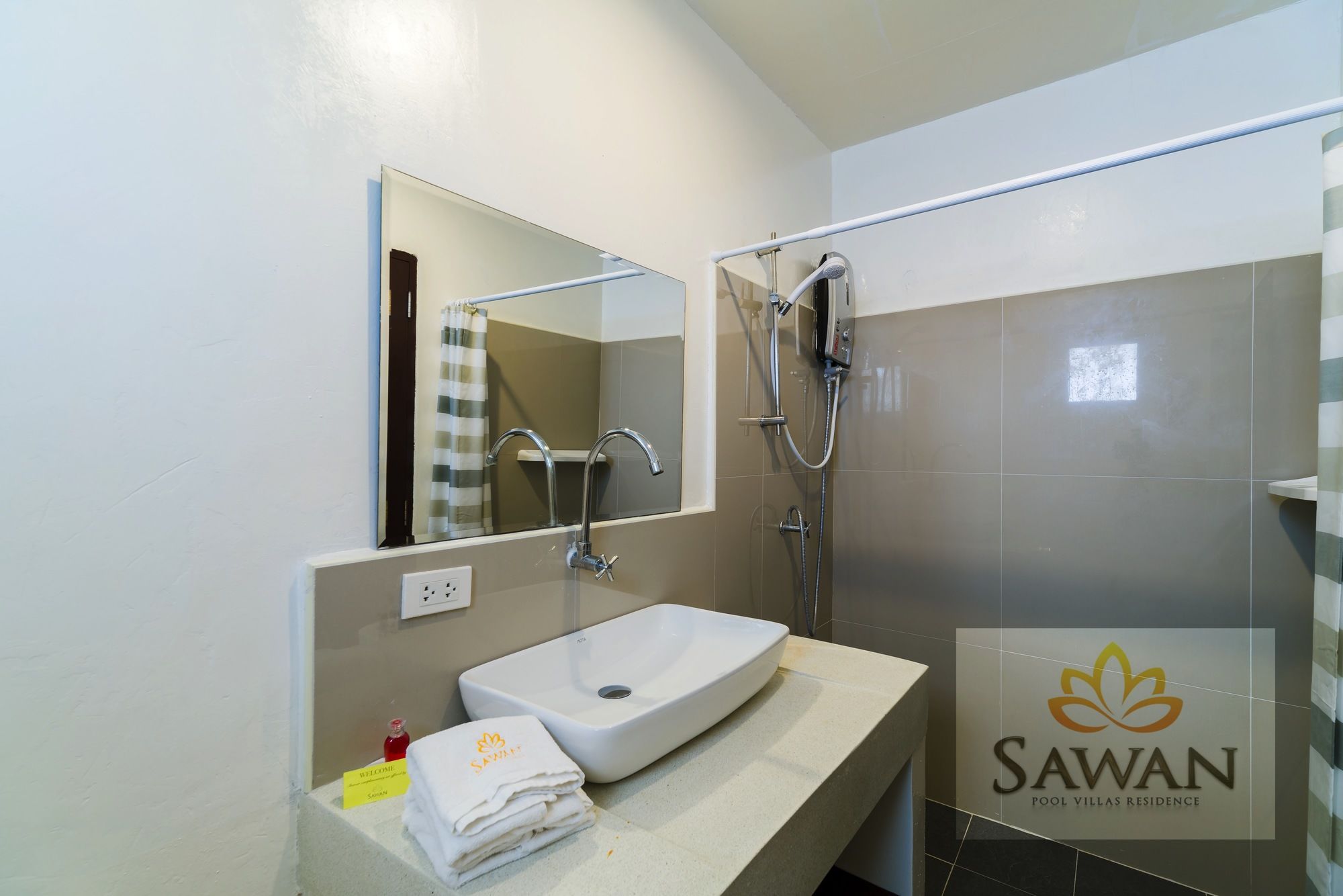 Sawan Pool Villas Residence