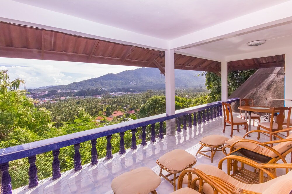 Seaview Paradise Beach & Mountain Villas