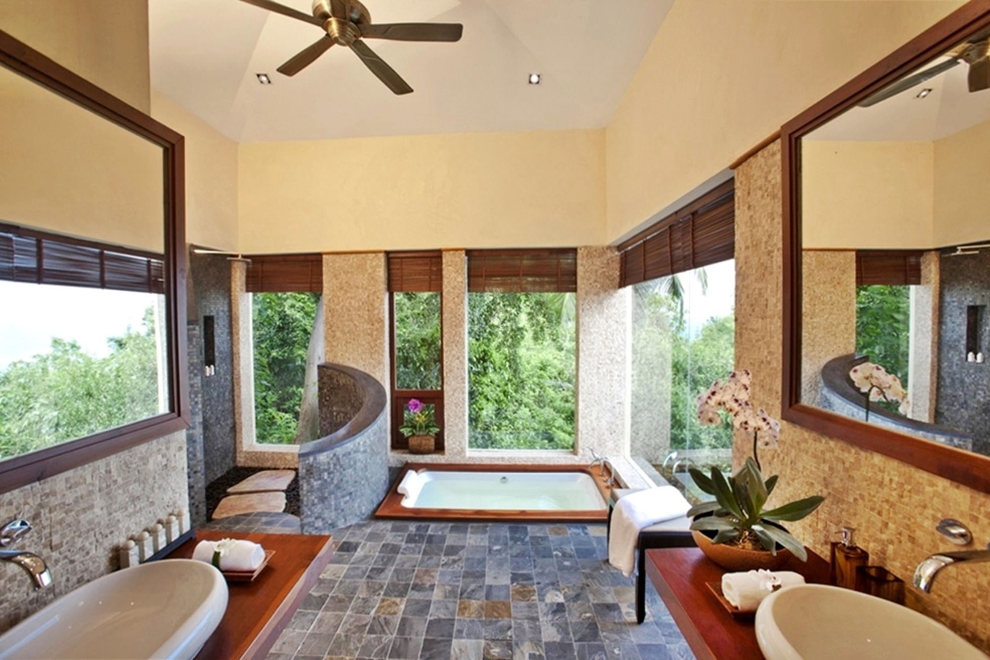 SLV Villa