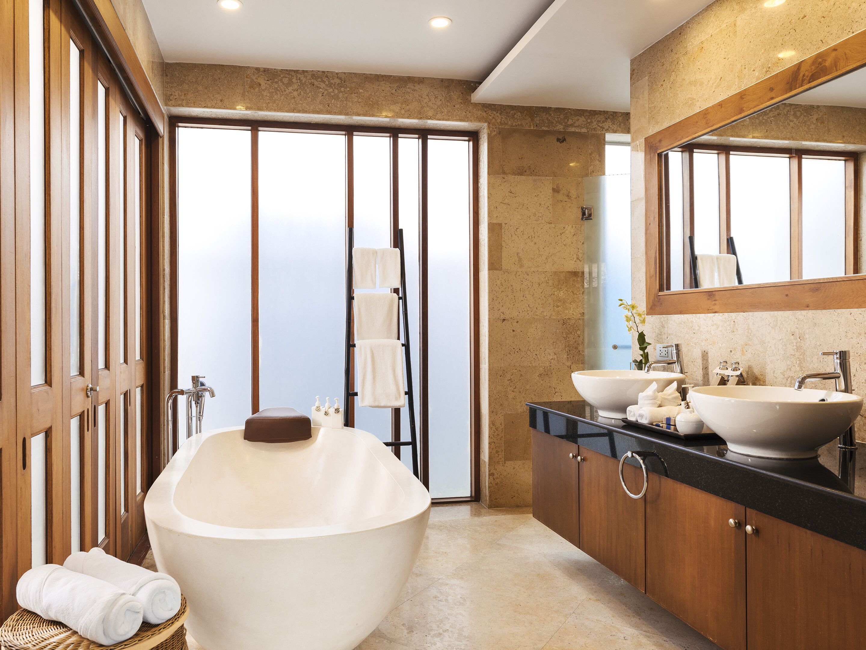 Tawantok Beach Villas