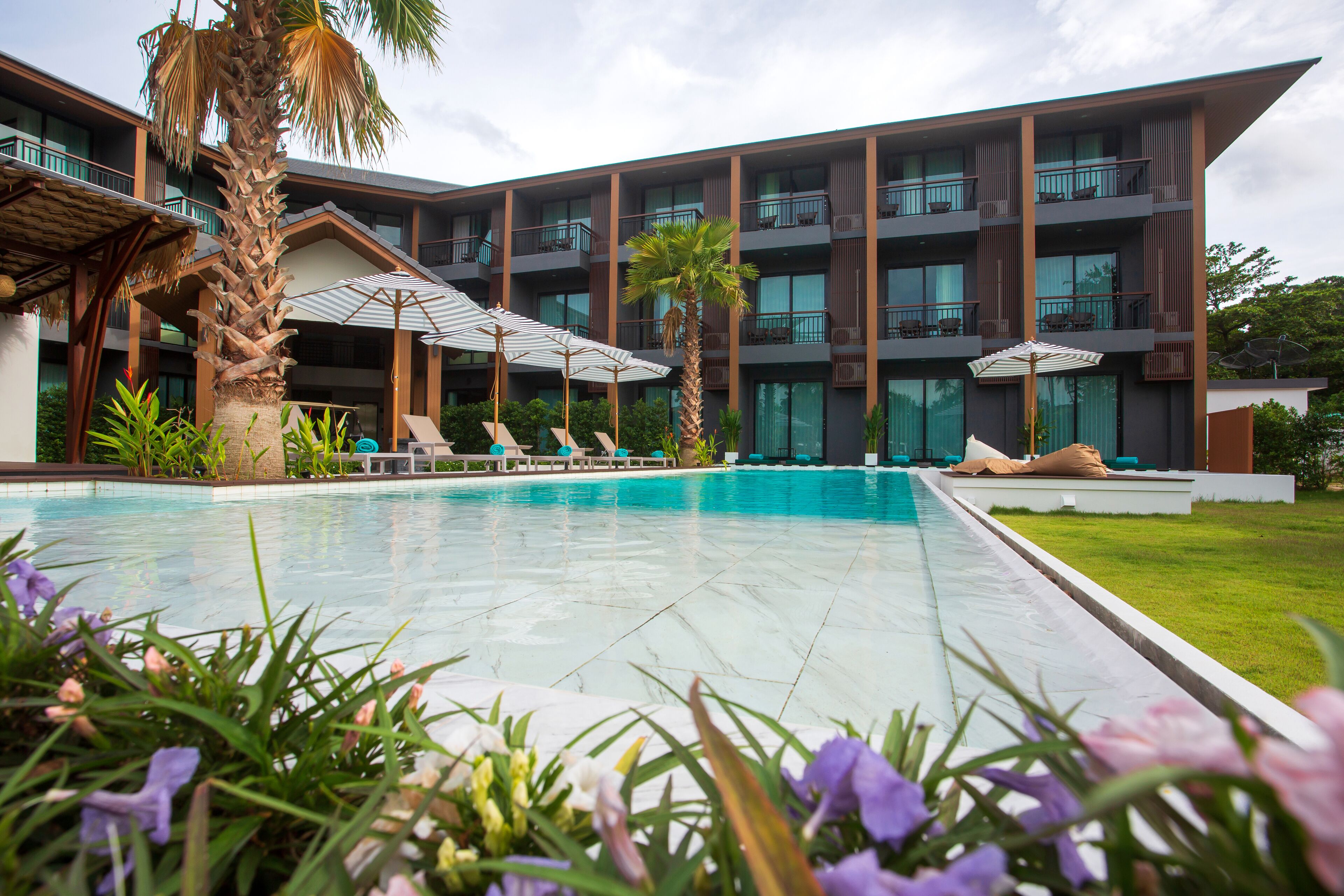The Canale Samui Resort