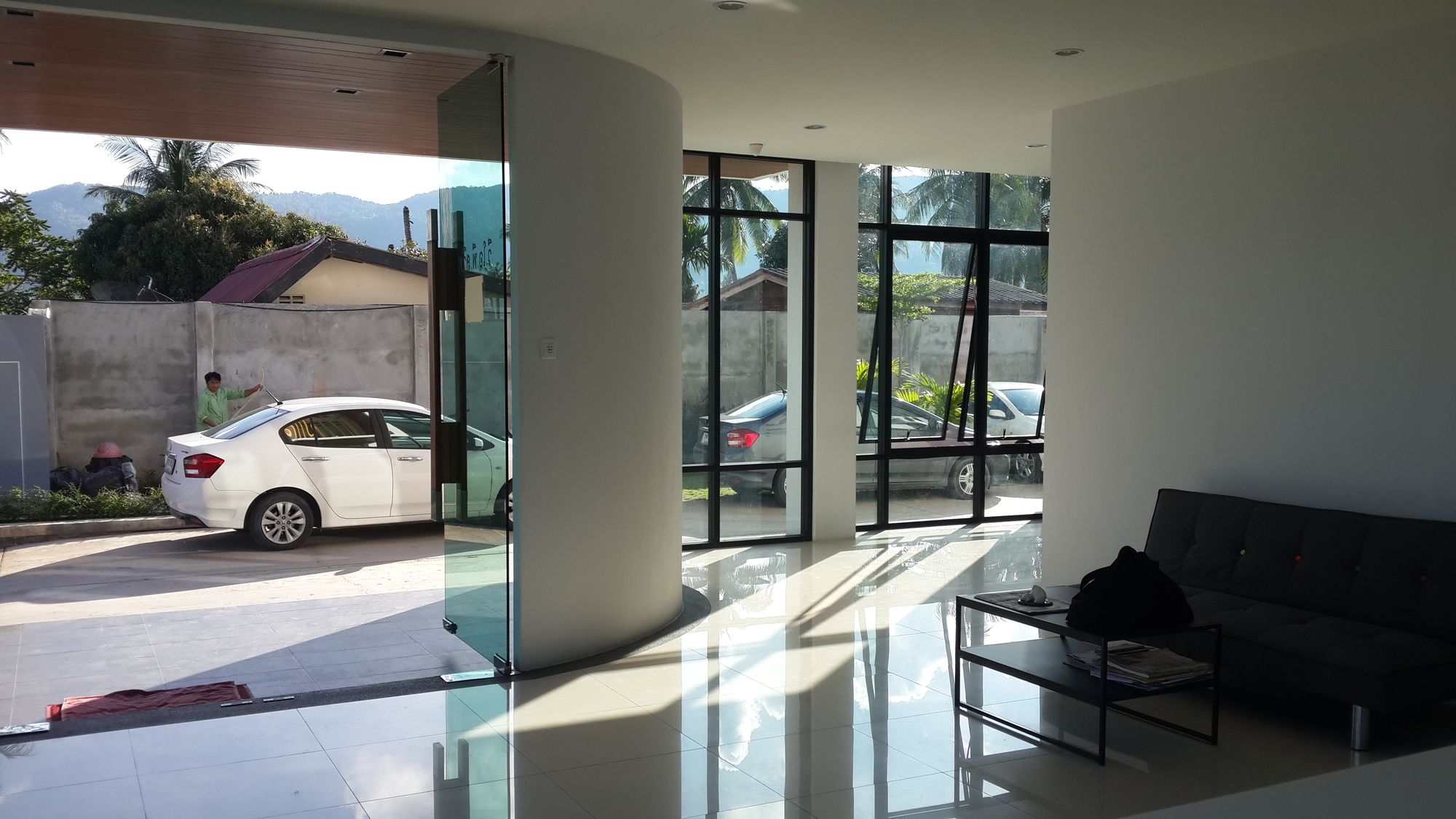 V.O.P Suite