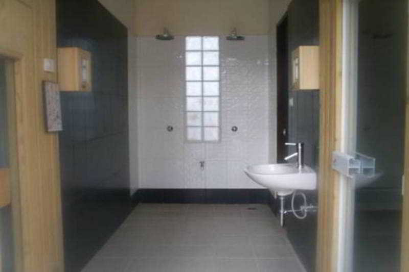 Whispering Palms Suite