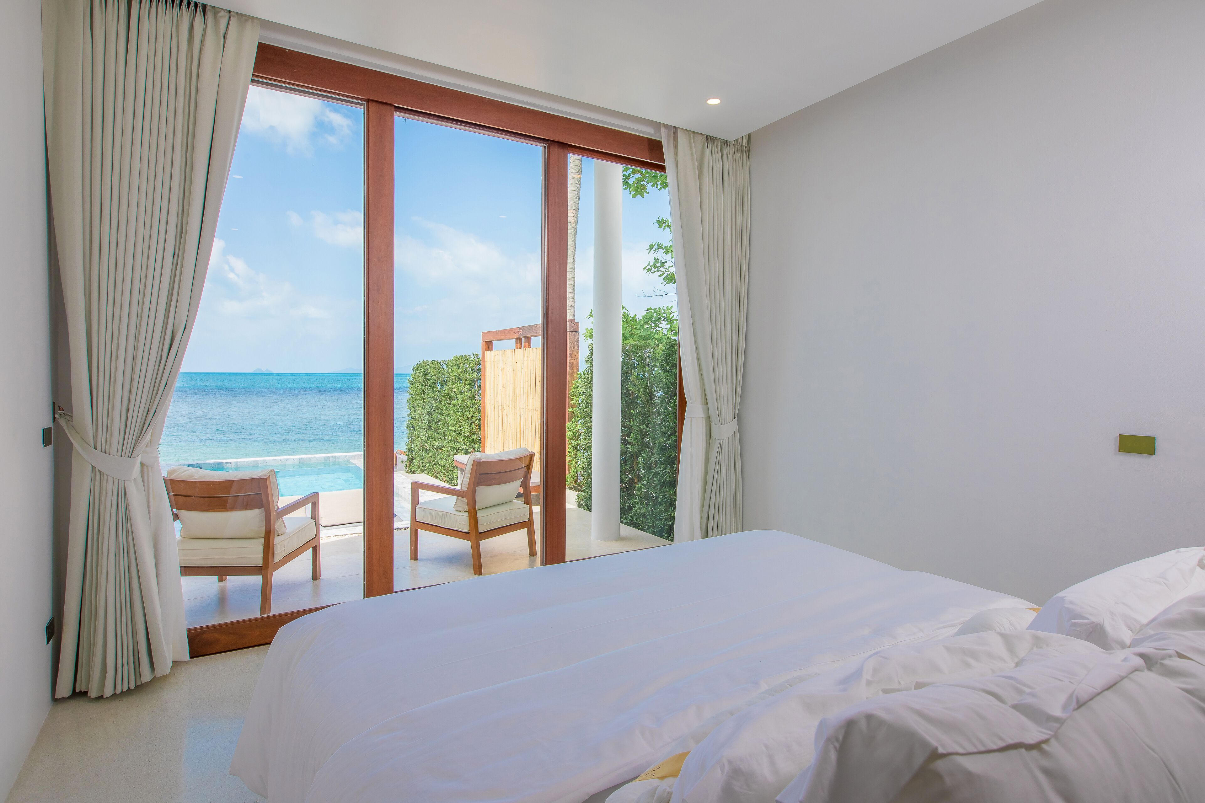 White Whale Beachfront Pool Villa