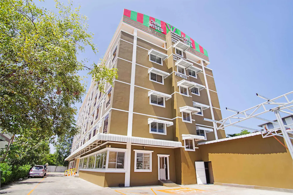 Wises Hotel by OYO