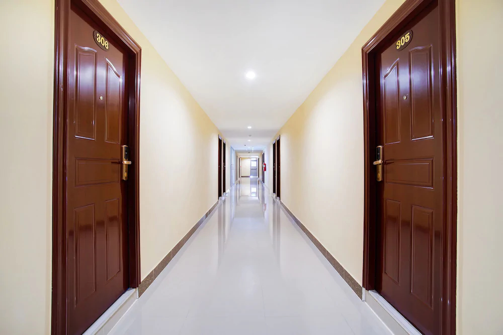 Wises Hotel by OYO