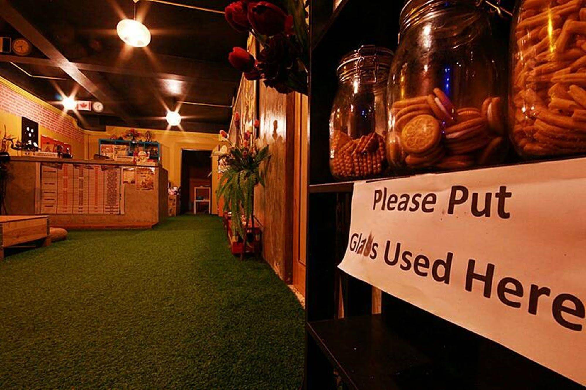 Baan Chalok Hostel
