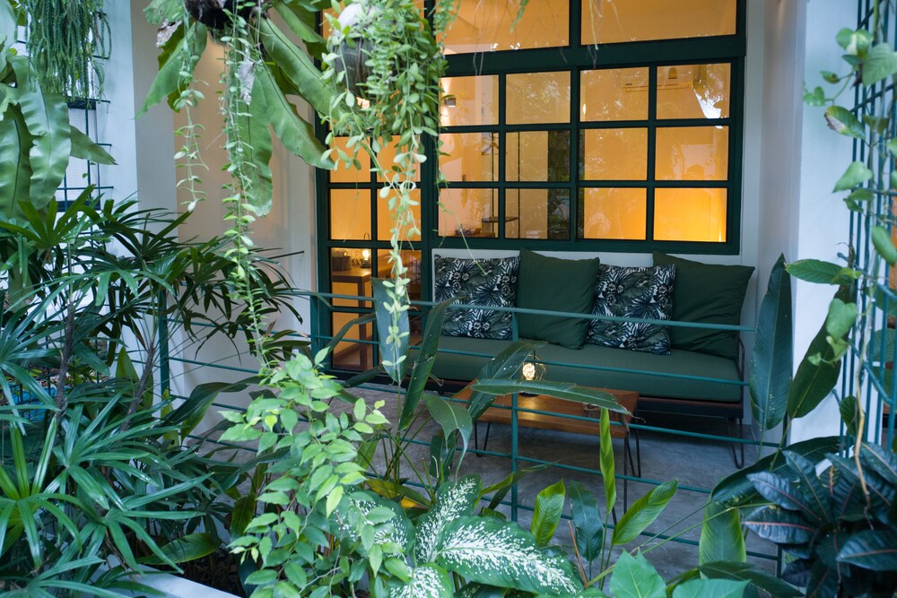Big Tree Boutique Hotel