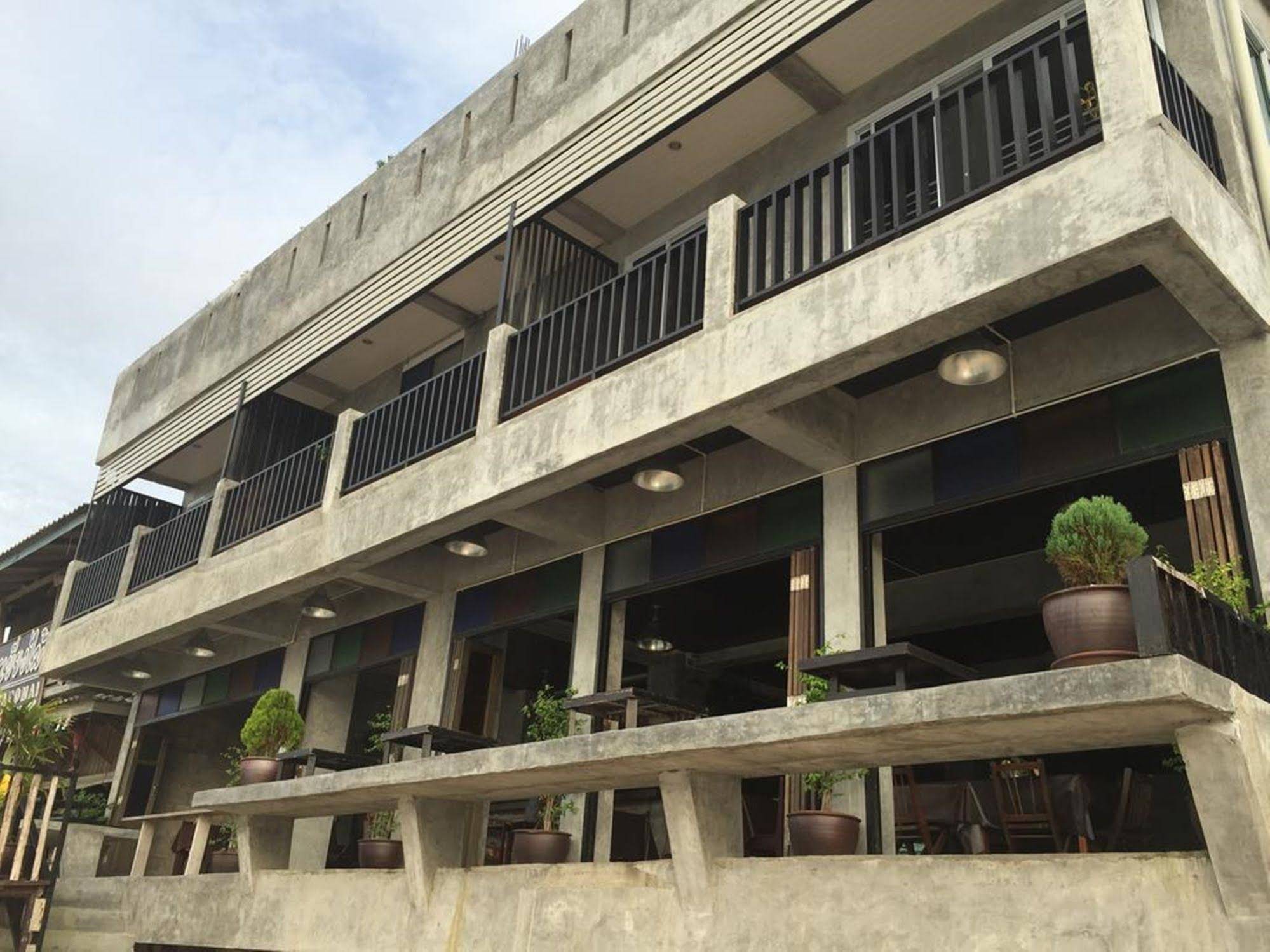 Bro&Sis Place