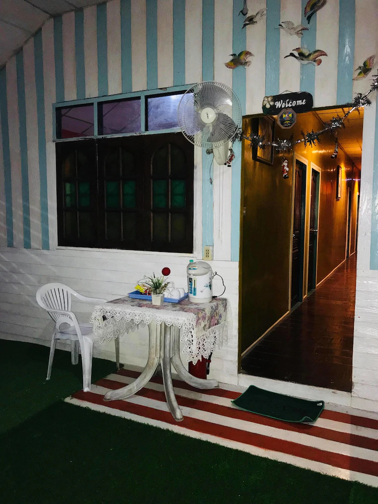 CJ Guesthouse