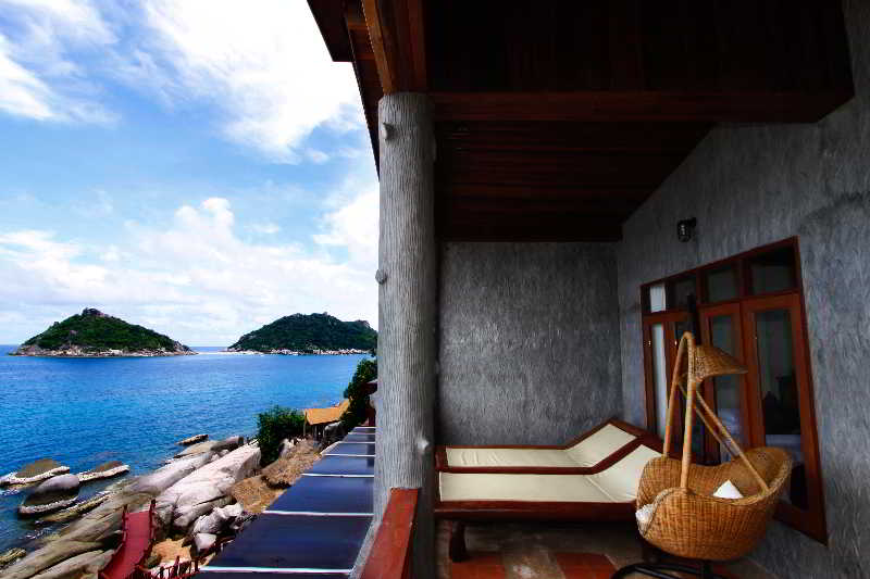 Dusit Buncha Resort
