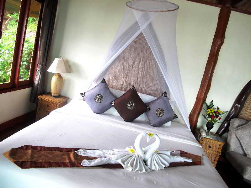 Dusit Buncha Resort