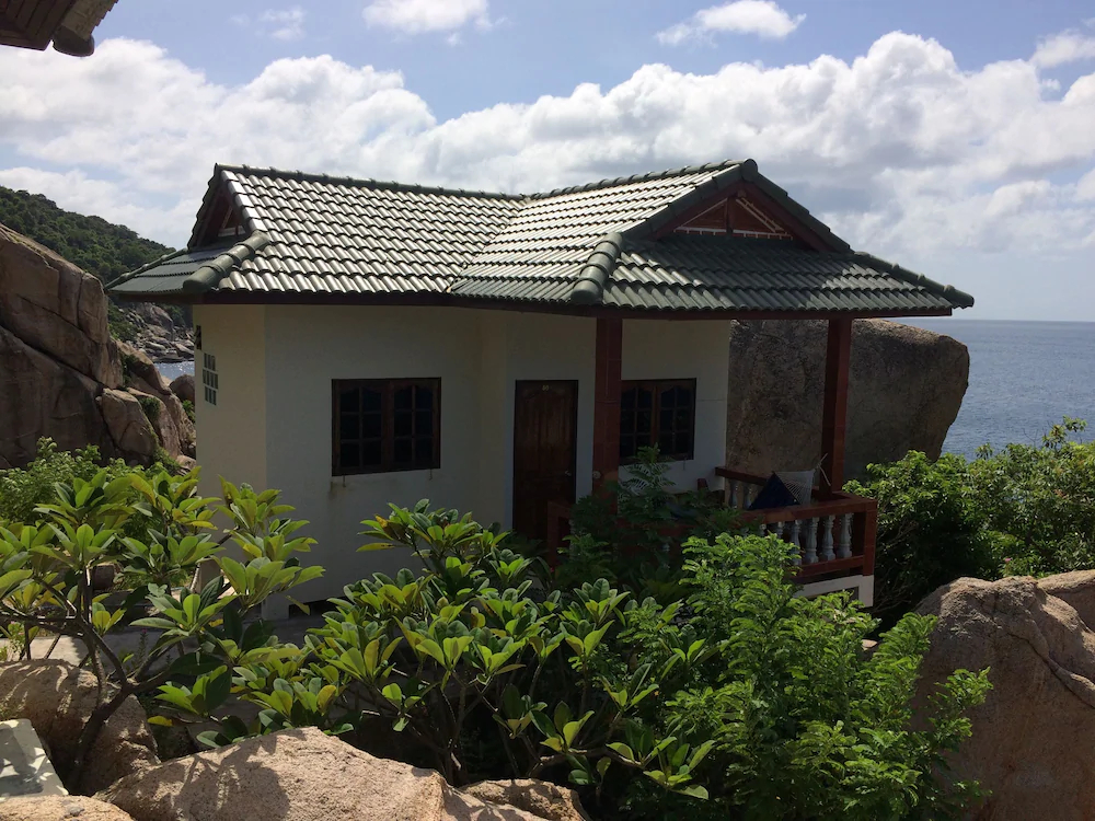 Family Tanod Bay Resort