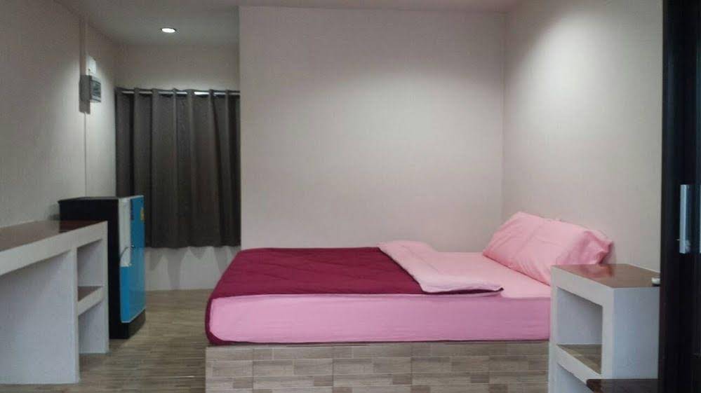 Sairee Center Guesthouse