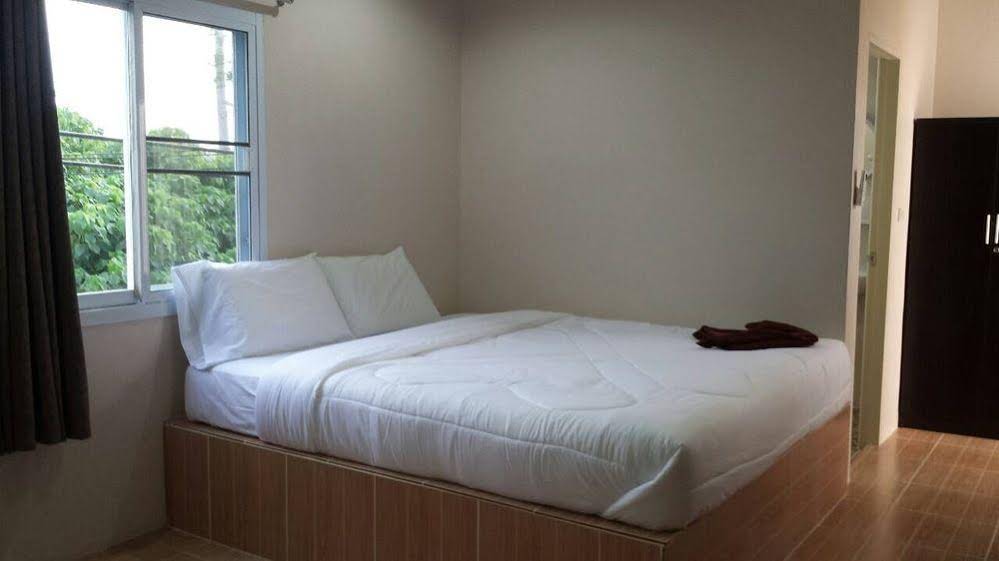 Sairee Center Guesthouse