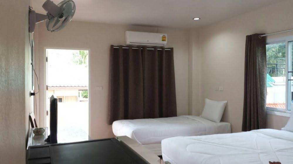 Sairee Center Guesthouse