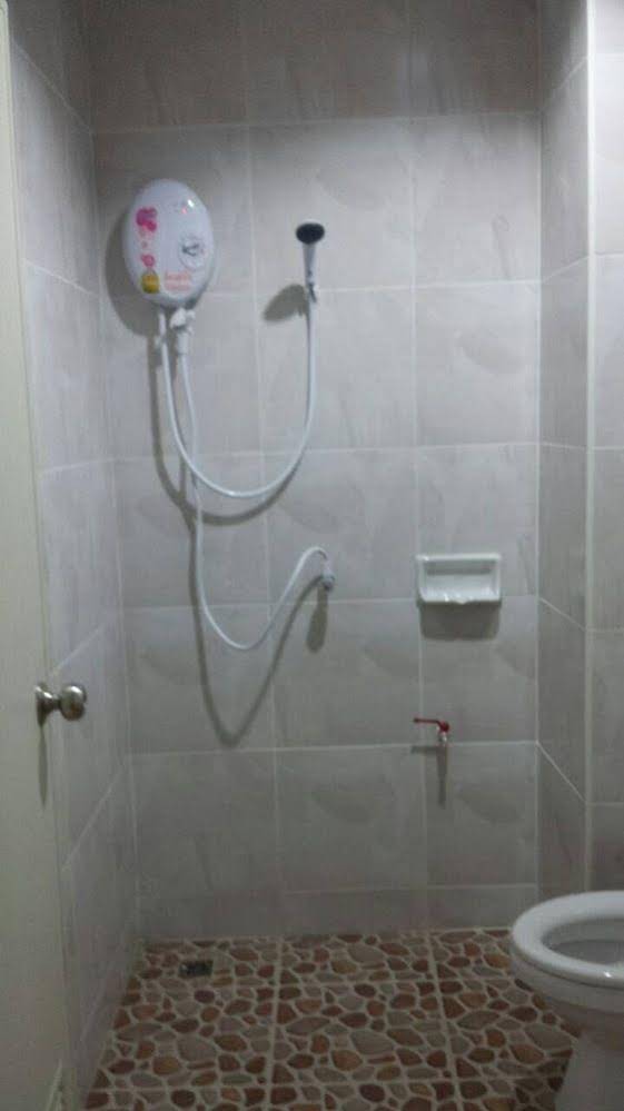 Sairee Center Guesthouse