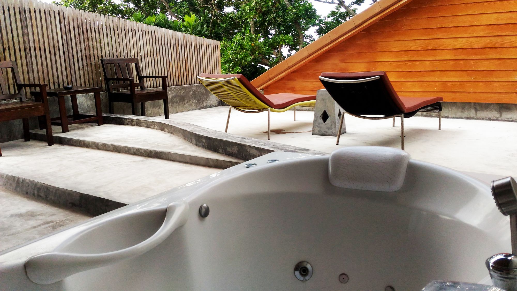 Sairee Hut Resort Koh Tao