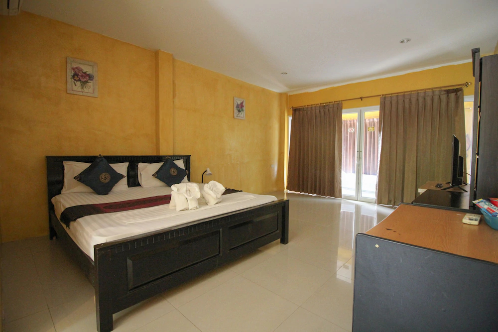 Sairee Seaview Hotel