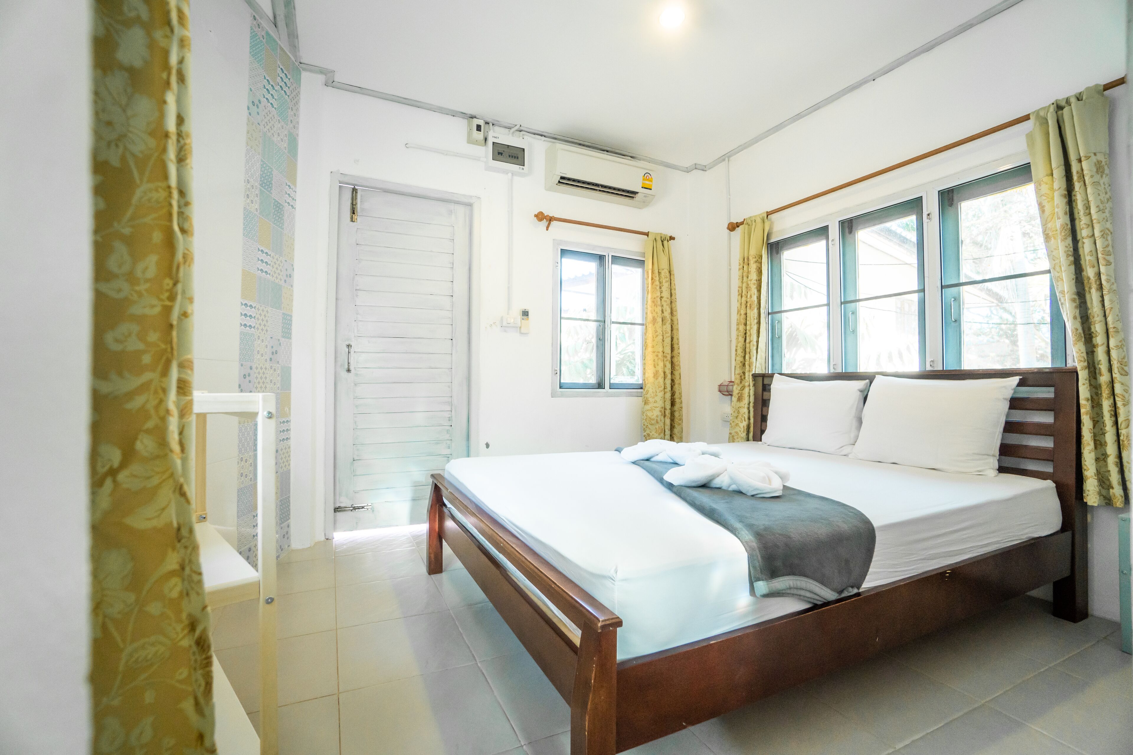 Slumber Party Beach Koh Tao