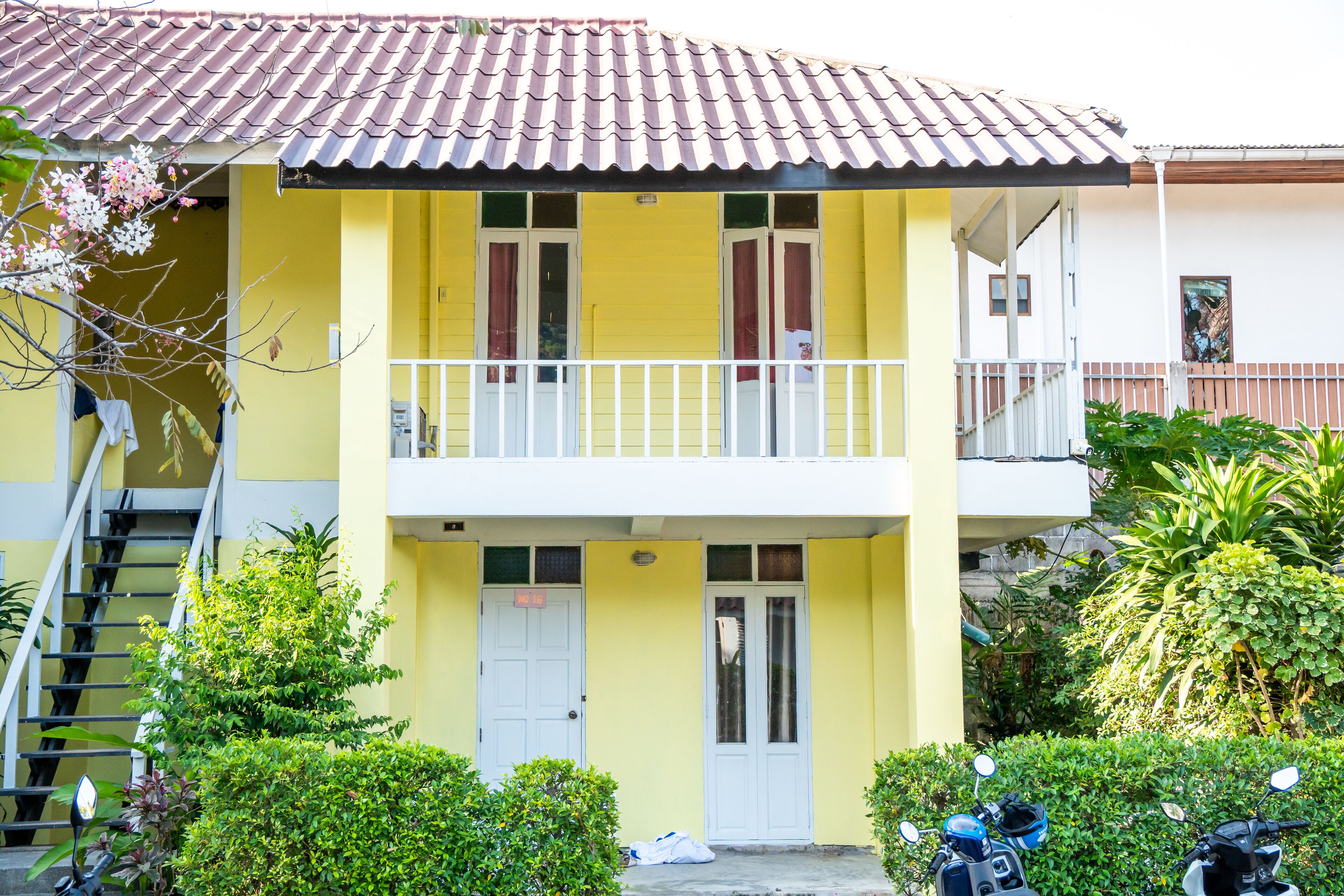 Slumber Party Beach Koh Tao