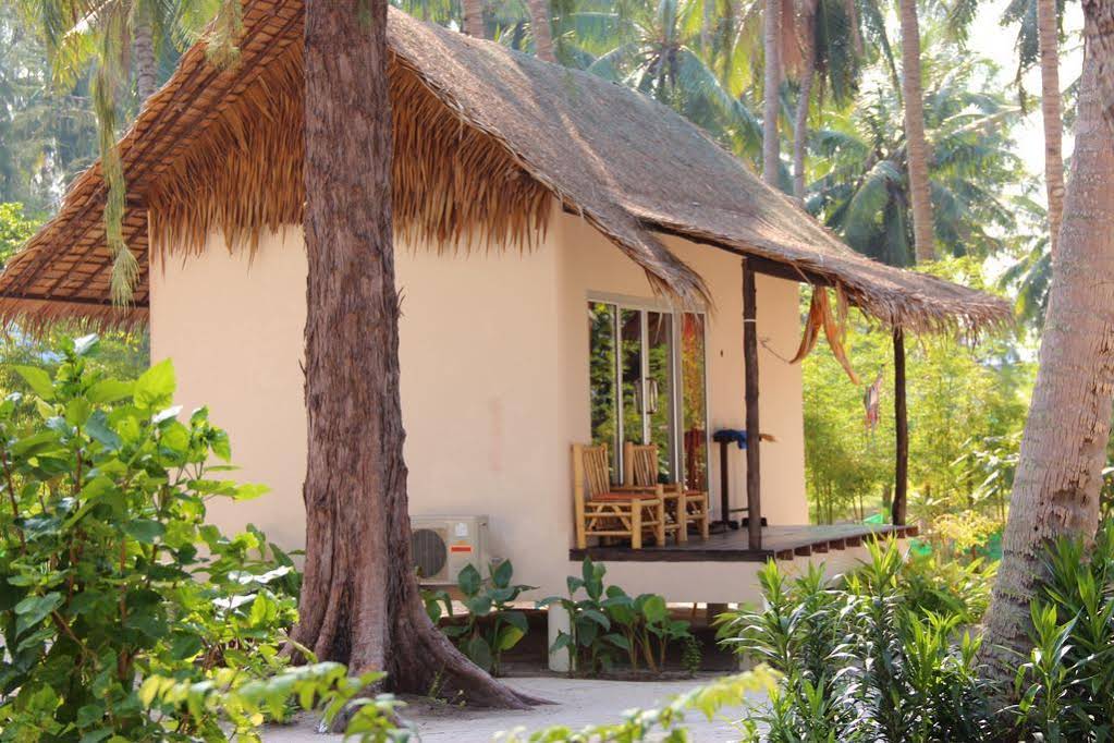 Angkana Hotel Bungalows