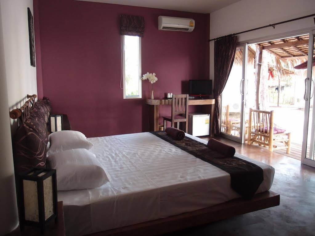 Angkana Hotel Bungalows