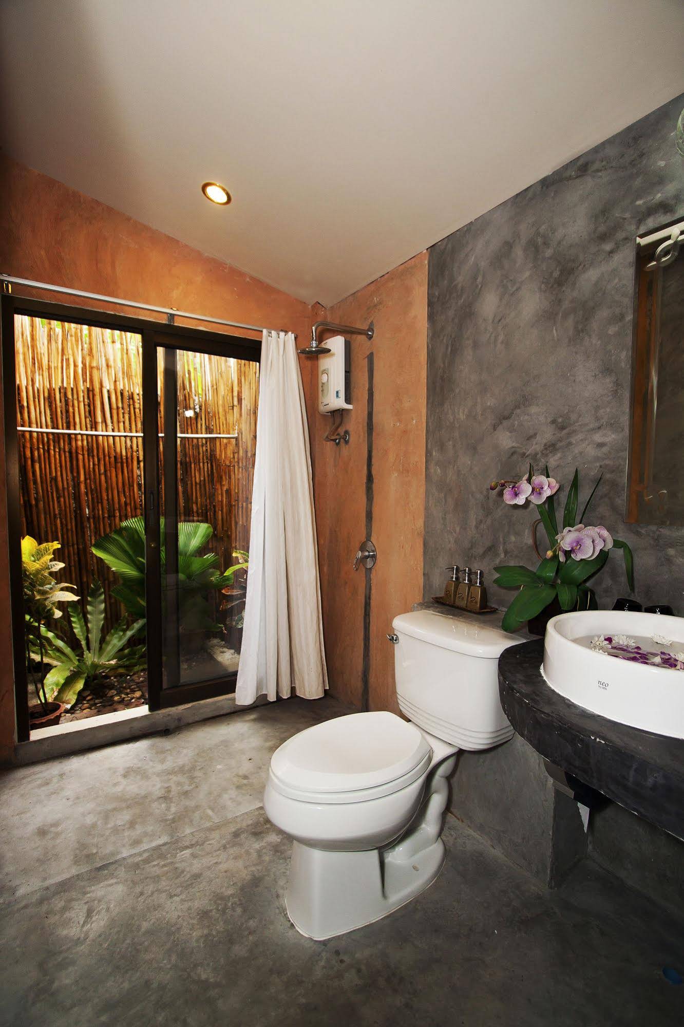B52 Beach Resort